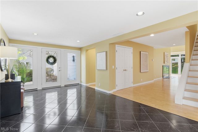 985 Goldenrod Trail, Aurora, OH 44202