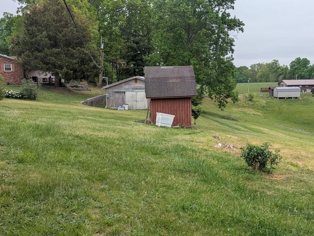 4063 Old Salem Road, London, KY 40741