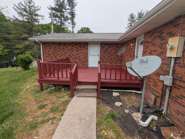 4063 Old Salem Road, London, KY 40741