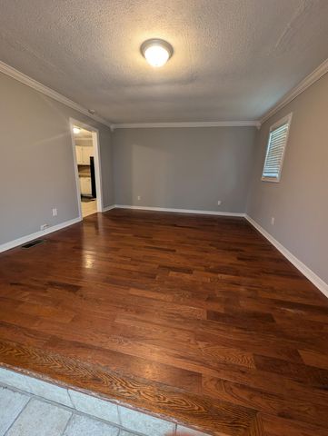 4063 Old Salem Road, London, KY 40741