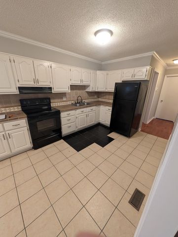 4063 Old Salem Road, London, KY 40741