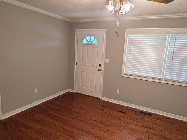 4063 Old Salem Road, London, KY 40741