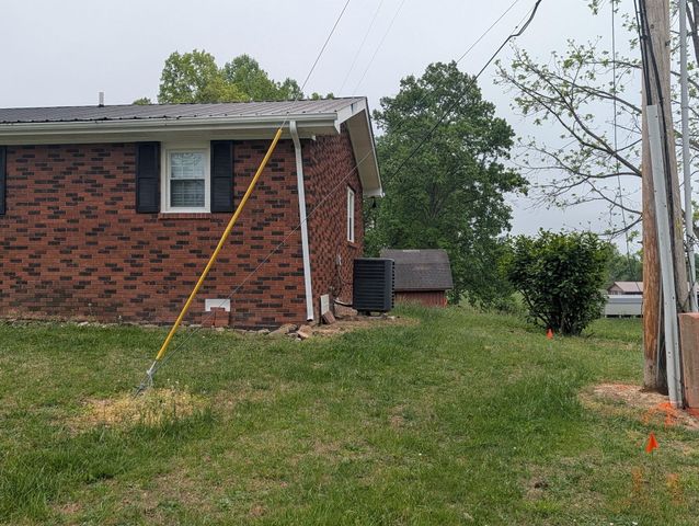 4063 Old Salem Road, London, KY 40741