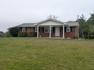 4063 Old Salem Road, London, KY 40741