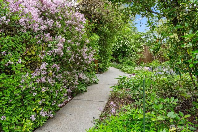2132 N 148th Street, Shoreline, WA 98133