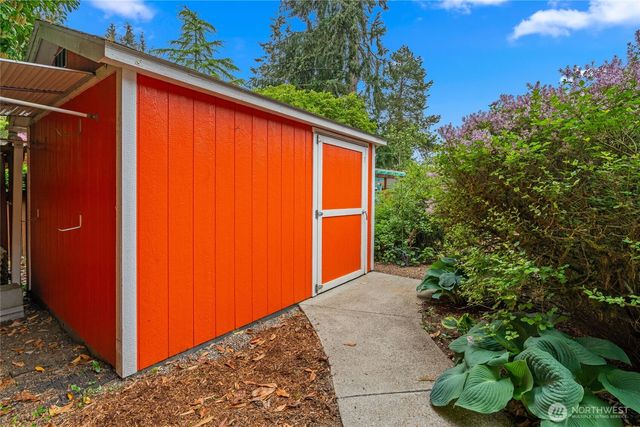 2132 N 148th Street, Shoreline, WA 98133