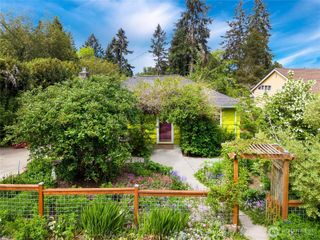 2132 N 148th Street, Shoreline, WA 98133
