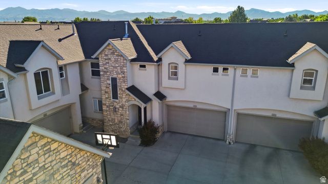 10828 S WYNVIEW LN, South Jordan, UT 84095