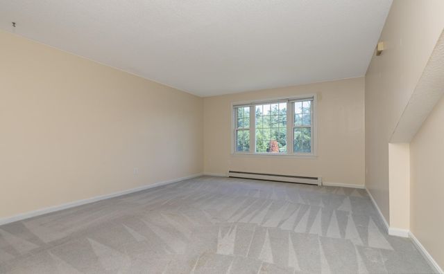 214 Springbrook Circle, Portsmouth, NH 03801