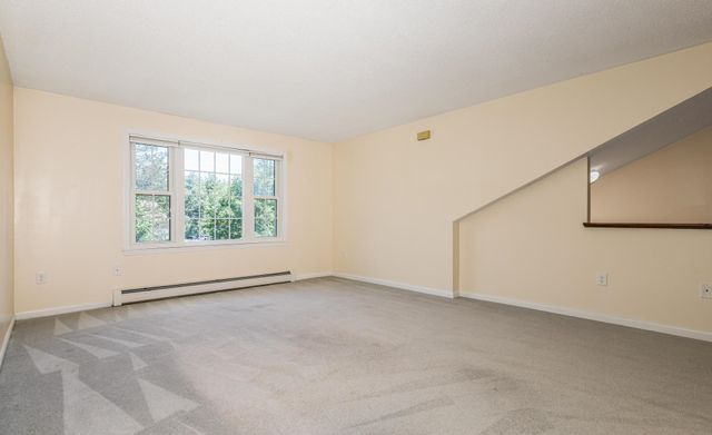 214 Springbrook Circle, Portsmouth, NH 03801