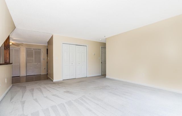214 Springbrook Circle, Portsmouth, NH 03801