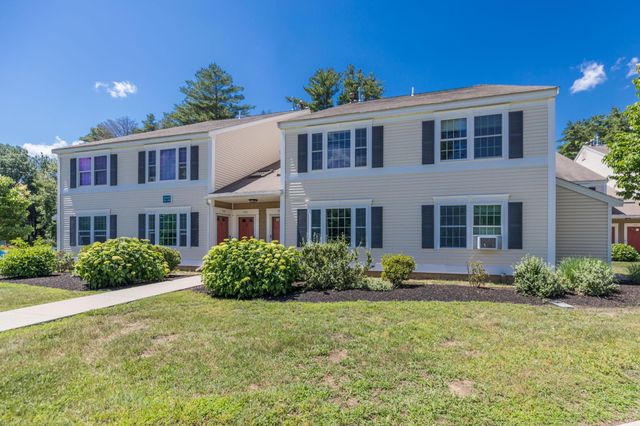 214 Springbrook Circle, Portsmouth, NH 03801