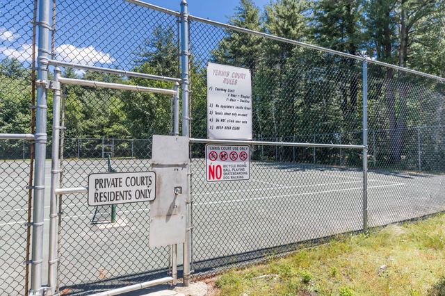 214 Springbrook Circle, Portsmouth, NH 03801