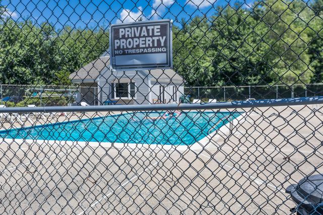 214 Springbrook Circle, Portsmouth, NH 03801