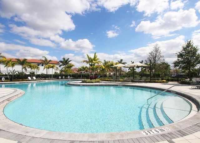2955 Tortola Way, Cooper City, FL 33024