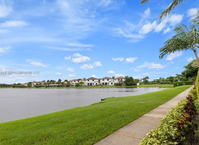 2955 Tortola Way, Cooper City, FL 33024