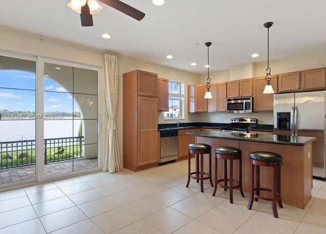 2955 Tortola Way, Cooper City, FL 33024