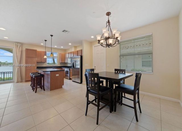 2955 Tortola Way, Cooper City, FL 33024