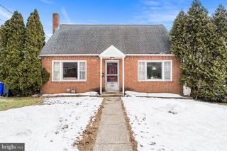 225 MCCLELLAN ST, Reading, PA 19611