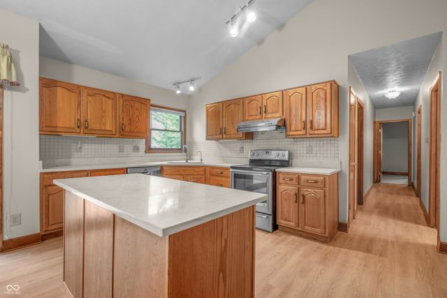13719 Roswell Drive, Carmel, IN 46032