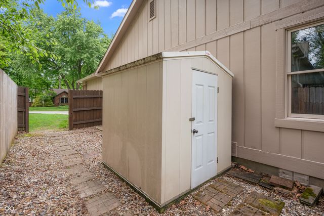 13719 Roswell Drive, Carmel, IN 46032