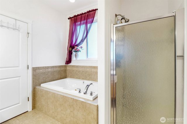 950 S Garden Drive, Moses Lake, WA 98837