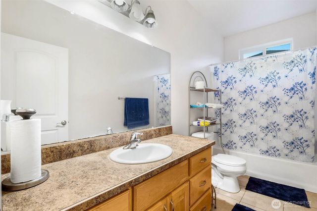 950 S Garden Drive, Moses Lake, WA 98837