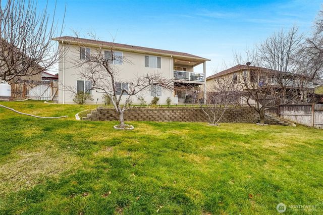 950 S Garden Drive, Moses Lake, WA 98837