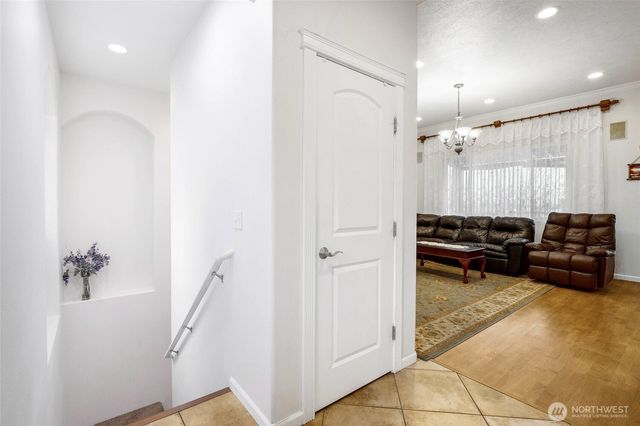 950 S Garden Drive, Moses Lake, WA 98837