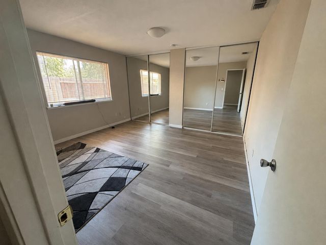 8936 Autumnwood Dr, Sacramento, CA 95826