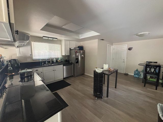 8936 Autumnwood Dr, Sacramento, CA 95826