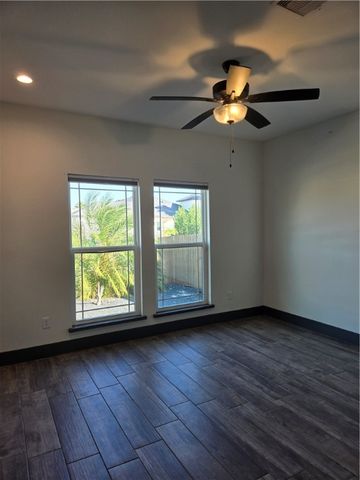 16125 Seagrape St, Corpus Christi, TX 78418