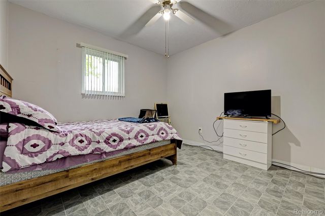 1601 Michael Street, Brandon Charter Township, MI 48462