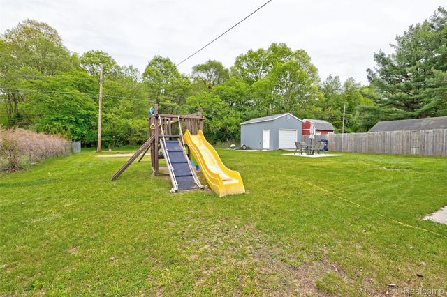 1601 Michael Street, Brandon Charter Township, MI 48462