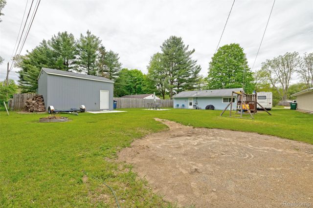 1601 Michael Street, Brandon Charter Township, MI 48462
