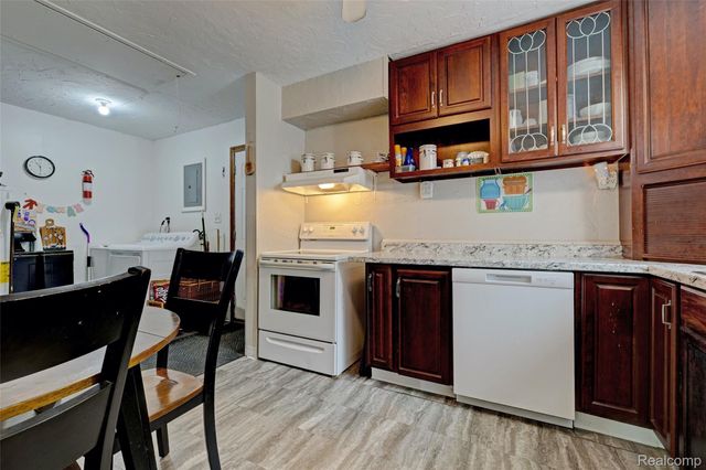 1601 Michael Street, Brandon Charter Township, MI 48462