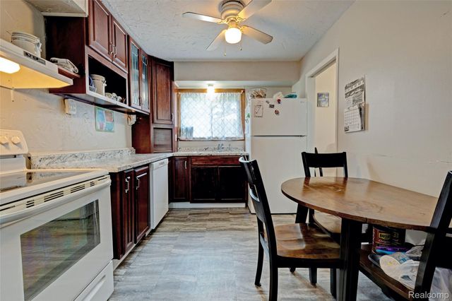 1601 Michael Street, Brandon Charter Township, MI 48462