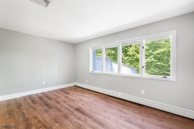 16 Perona Rd, Andover Twp., NJ 07821