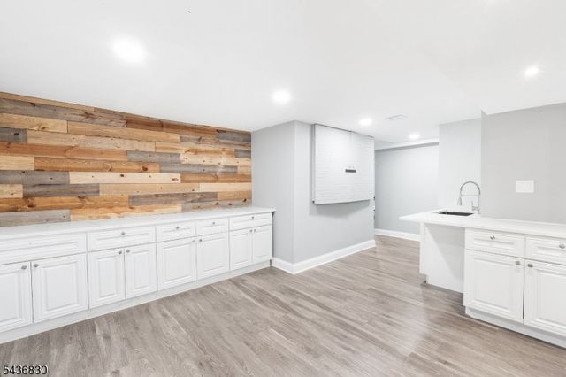 16 Perona Rd, Andover Twp., NJ 07821