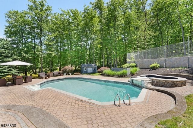 16 Perona Rd, Andover Twp., NJ 07821