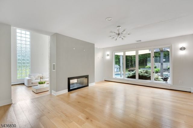 16 Perona Rd, Andover Twp., NJ 07821