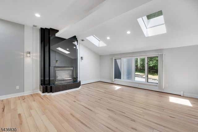 16 Perona Rd, Andover Twp., NJ 07821