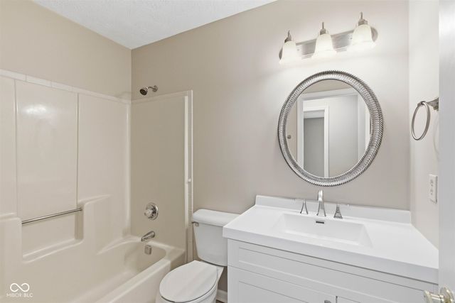 12312 E 62nd Street, Indianapolis, IN 46235