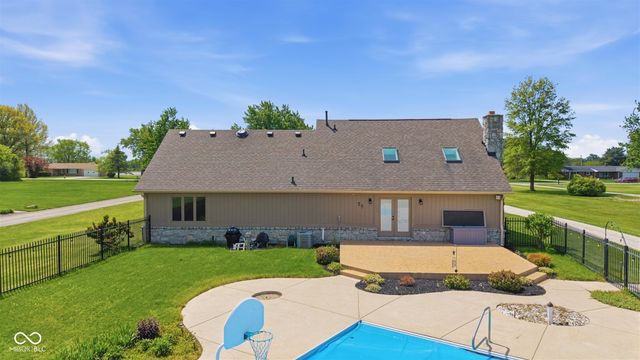 12312 E 62nd Street, Indianapolis, IN 46235