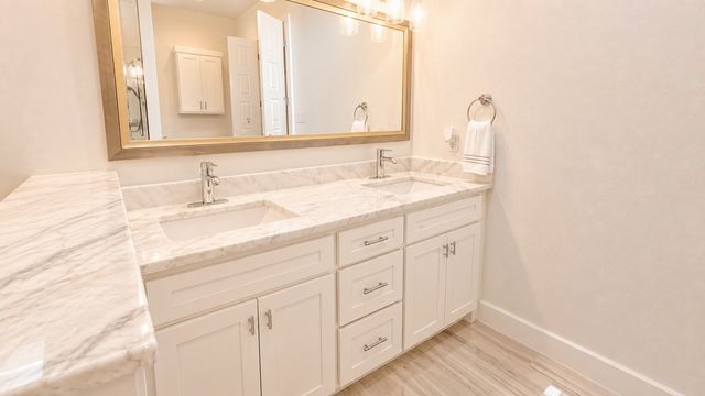 1800 Kirnwood Drive, Dallas, TX 75232