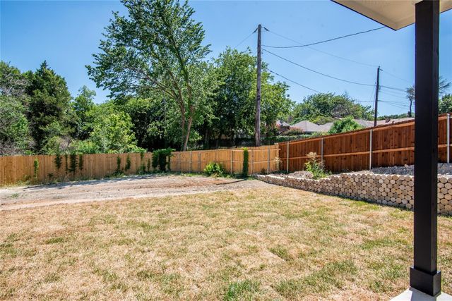 1800 Kirnwood Drive, Dallas, TX 75232