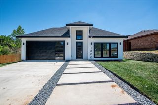 1800 Kirnwood Drive, Dallas, TX 75232