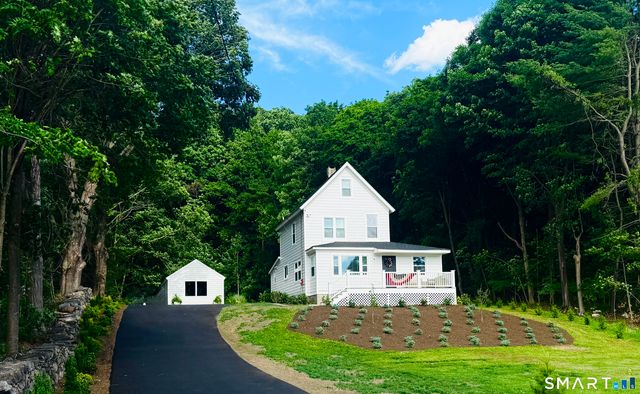 -225 Hoyt Street, Darien, CT 06820