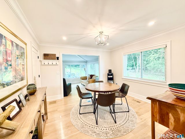 -225 Hoyt Street, Darien, CT 06820