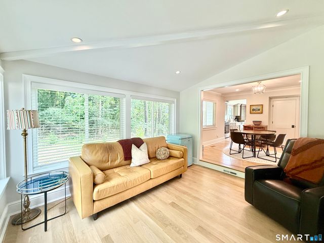 -225 Hoyt Street, Darien, CT 06820